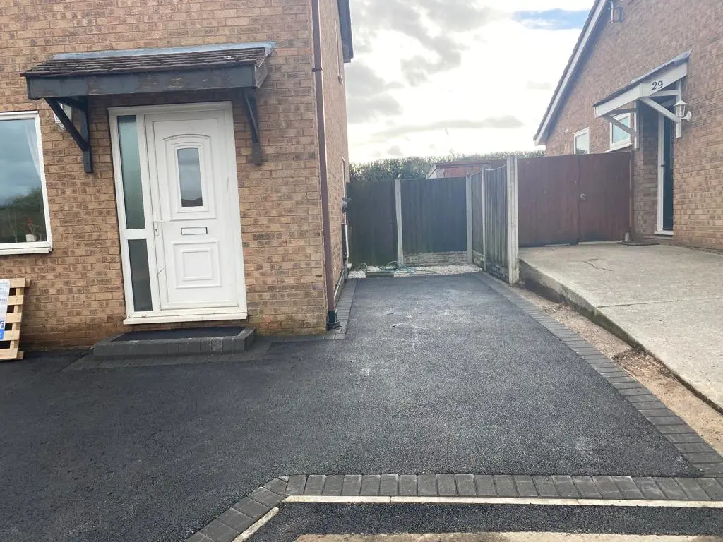 Tarmac Driveways